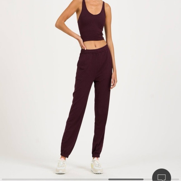 Vuori Boyfriend Joggers - Picture 3 of 8